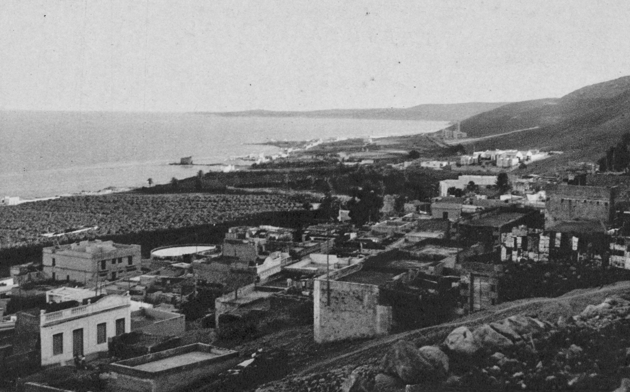 Keeping Playa del Hombre Flowing: Tips to Prevent Drain Blockages in Telde